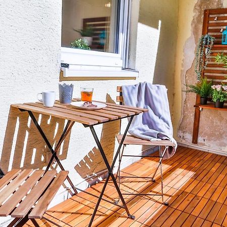 Studio Hirsch56 - Zentral-Ruhig-Terrasse-Netflix คาร์ลสรูเฮอ ภายนอก รูปภาพ