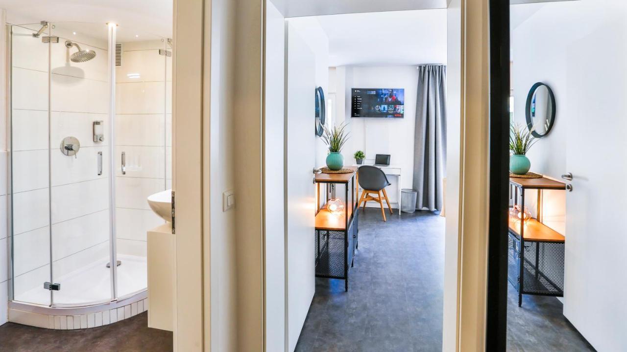 Studio Hirsch56 - Zentral-Ruhig-Terrasse-Netflix คาร์ลสรูเฮอ ภายนอก รูปภาพ